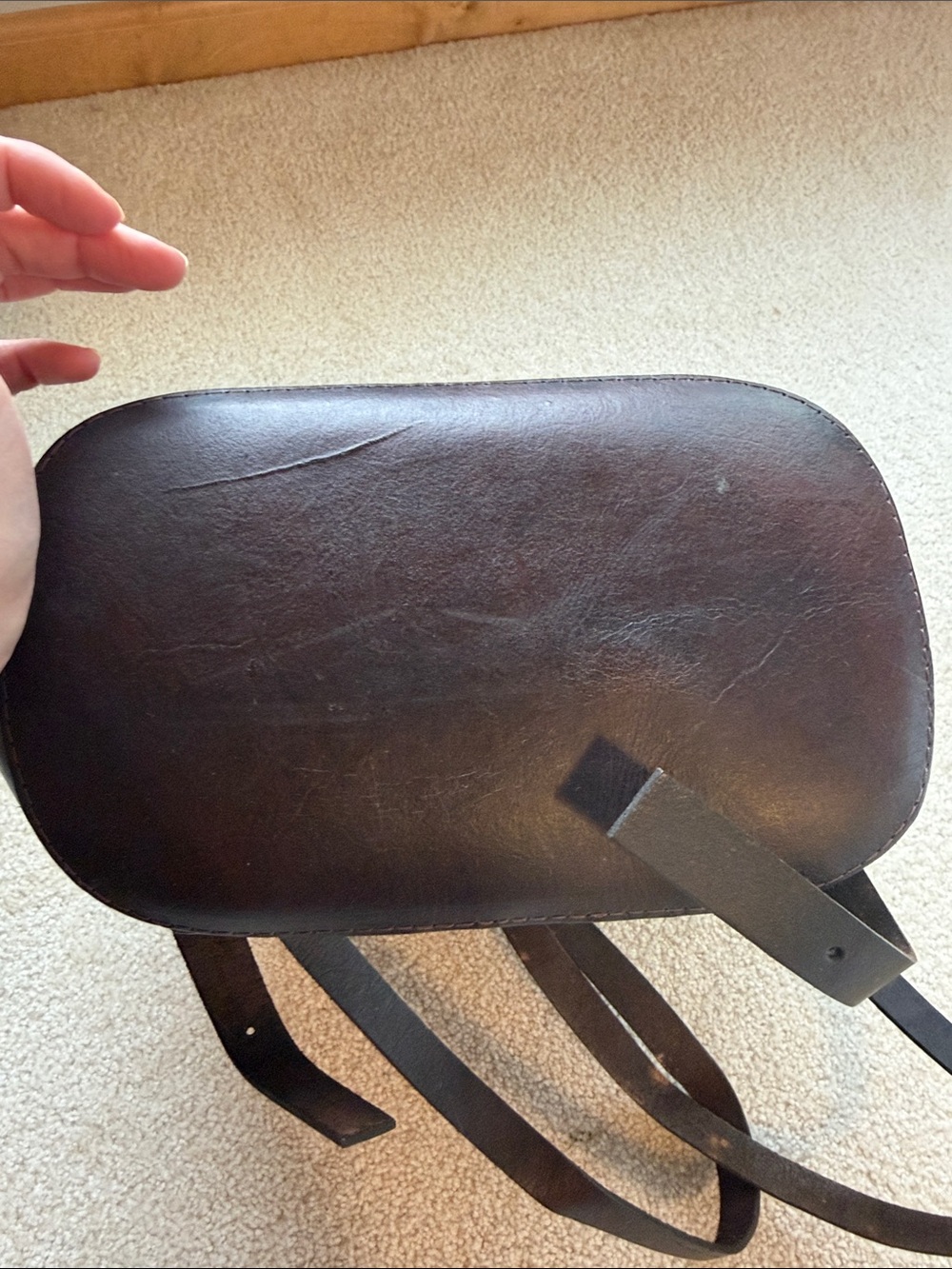 Small 100% leather unbranded black and dark brown backpack - Picture 5 of 6